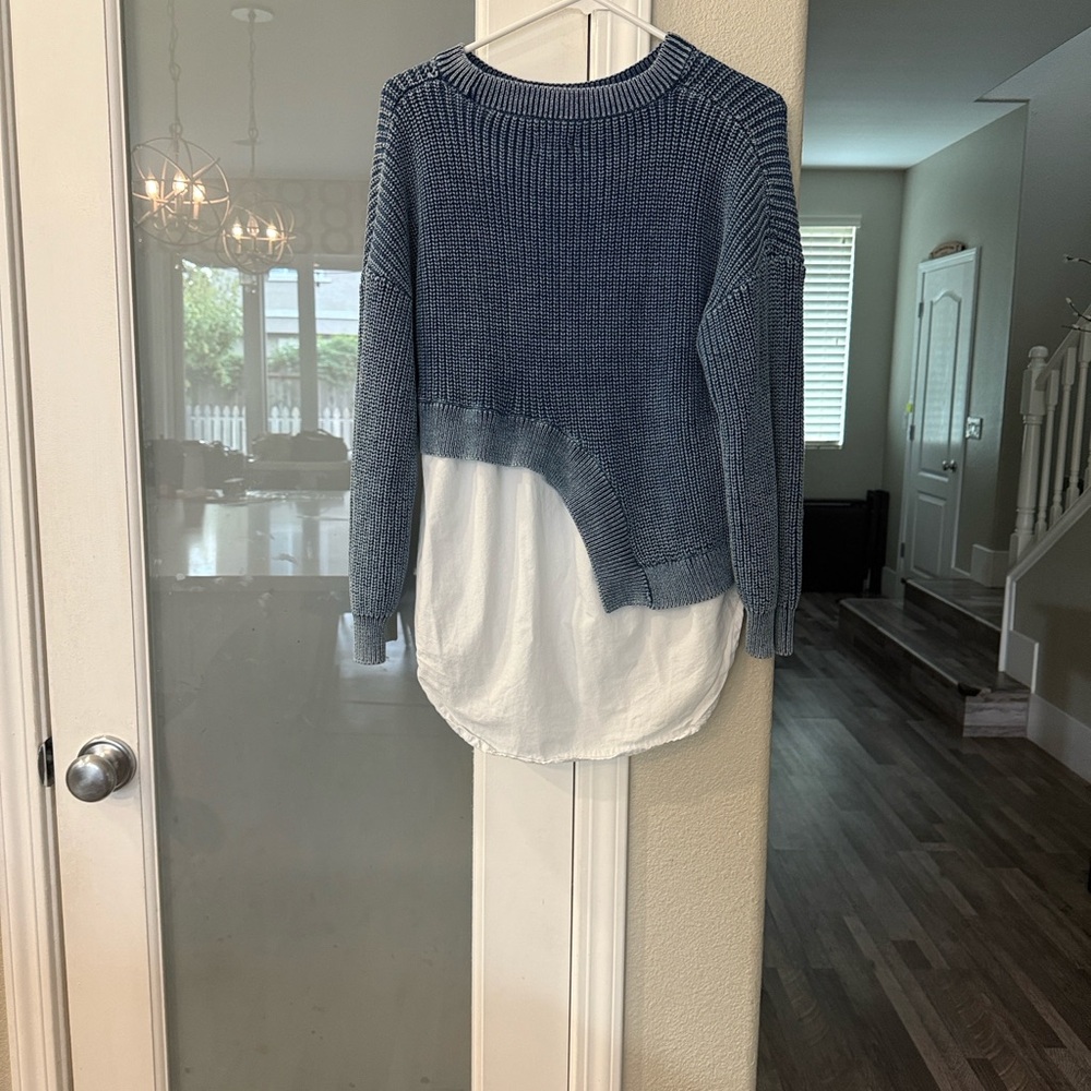 Pilcro Navy and White Women's Sweater